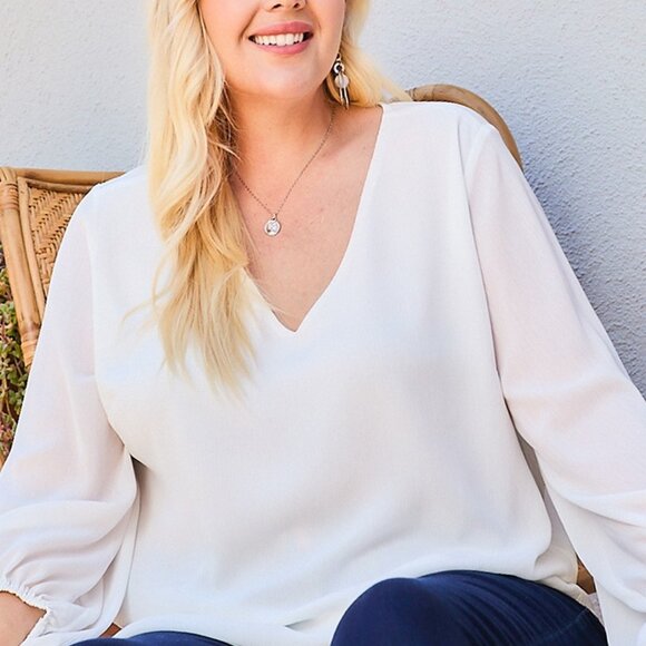 V Neck Bubble Sleeve Solid Top - Picture 3 of 3